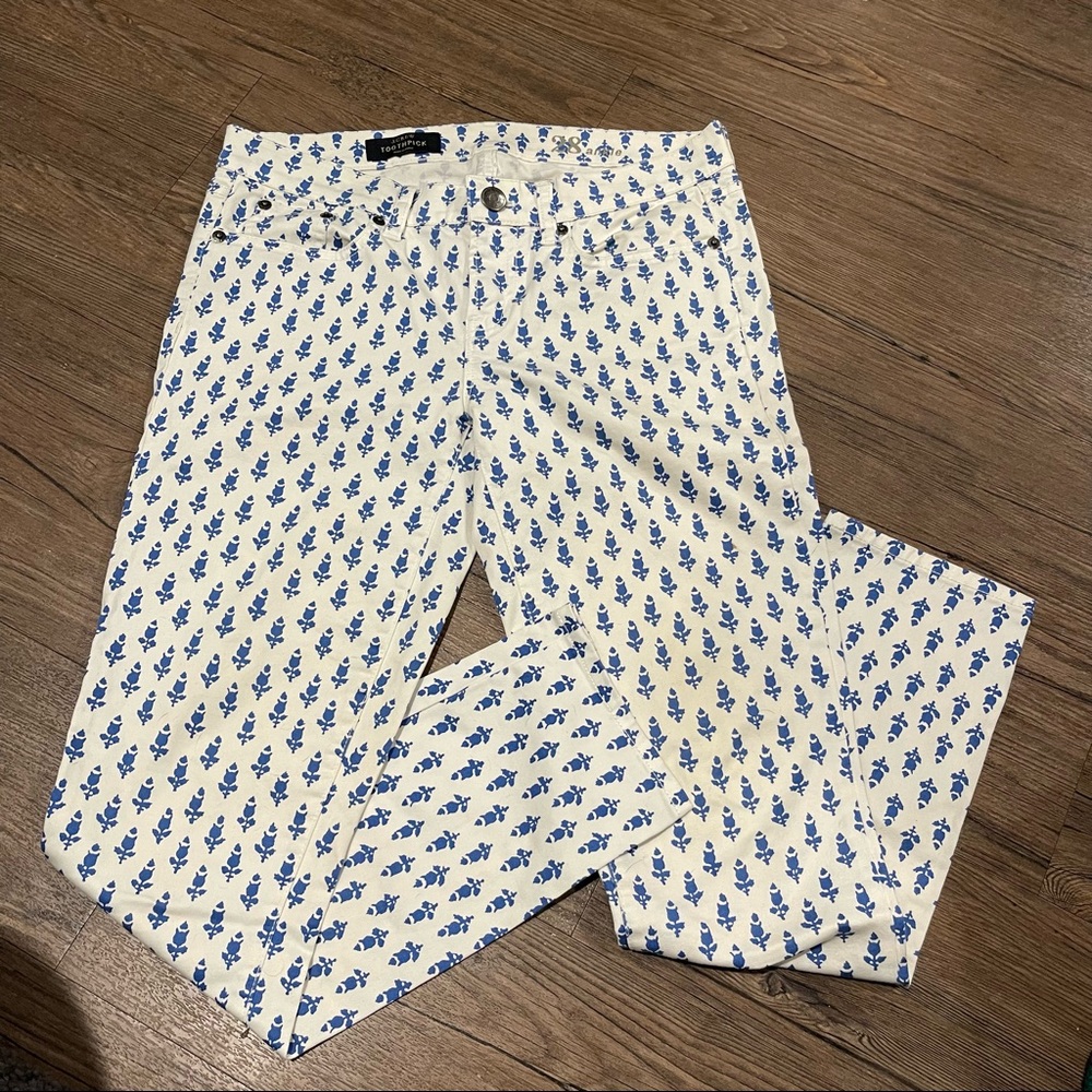 J. Crew | Toothpick Ankle Jeans in Blue Thistle Print - Picture 3 of 8